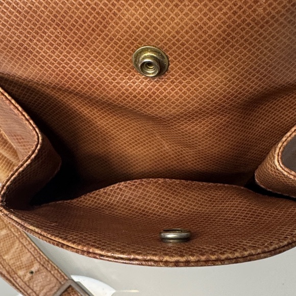 Bottega Veneta Vintage Tan Leather Messenger Bag - RARE! - Picture 6 of 15